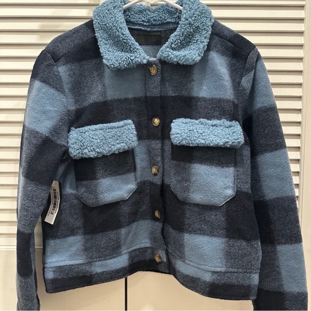 Umgee Navy Meet Me At The Pumpkin Patch
Jacket (Size Small)